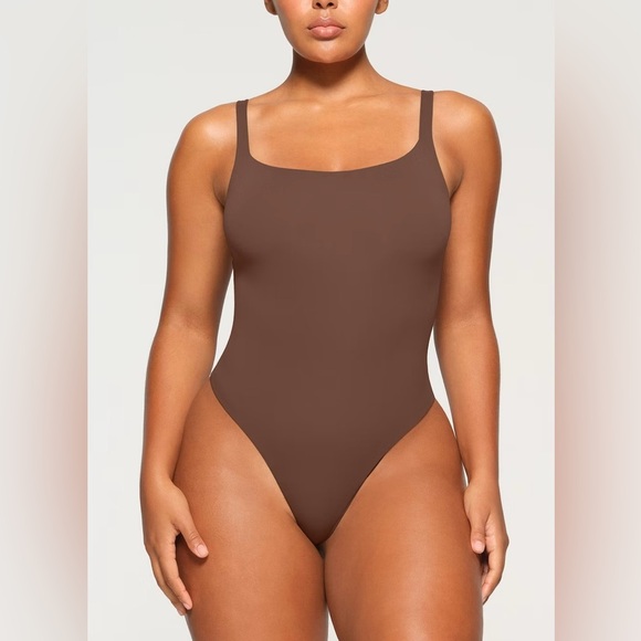 SKIMS Fits Everybody Square Neck Bodysuit - Oxide - Picture 1 of 7